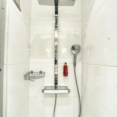 Deluxe Mit Sauna Apartment *