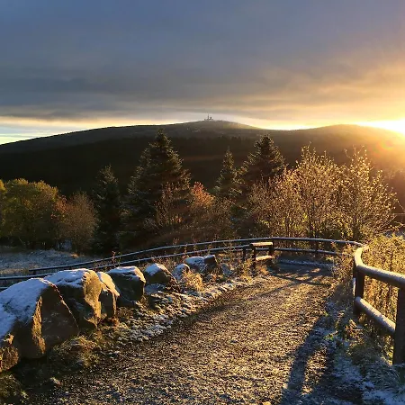 Deluxe Mit Sauna Apartment *